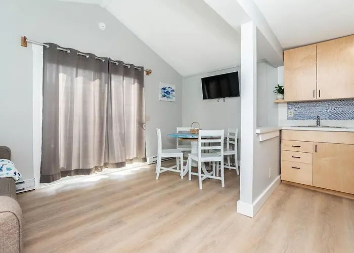 Hampton Beach Seaside Villa Unit 2