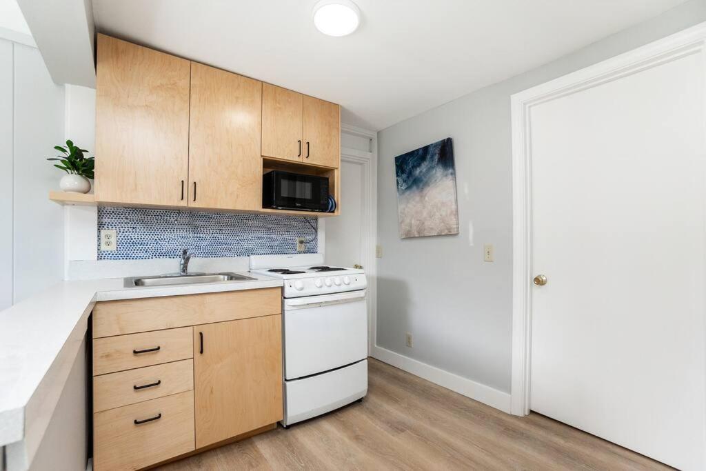 Apartment Seaside Unit 2 Hampton